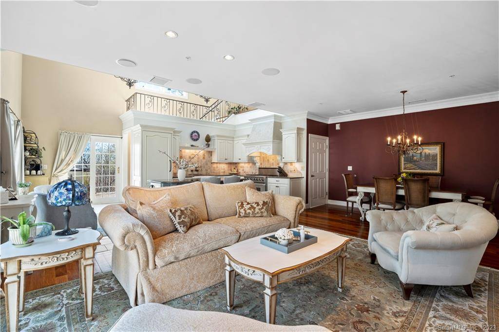 Living-Area