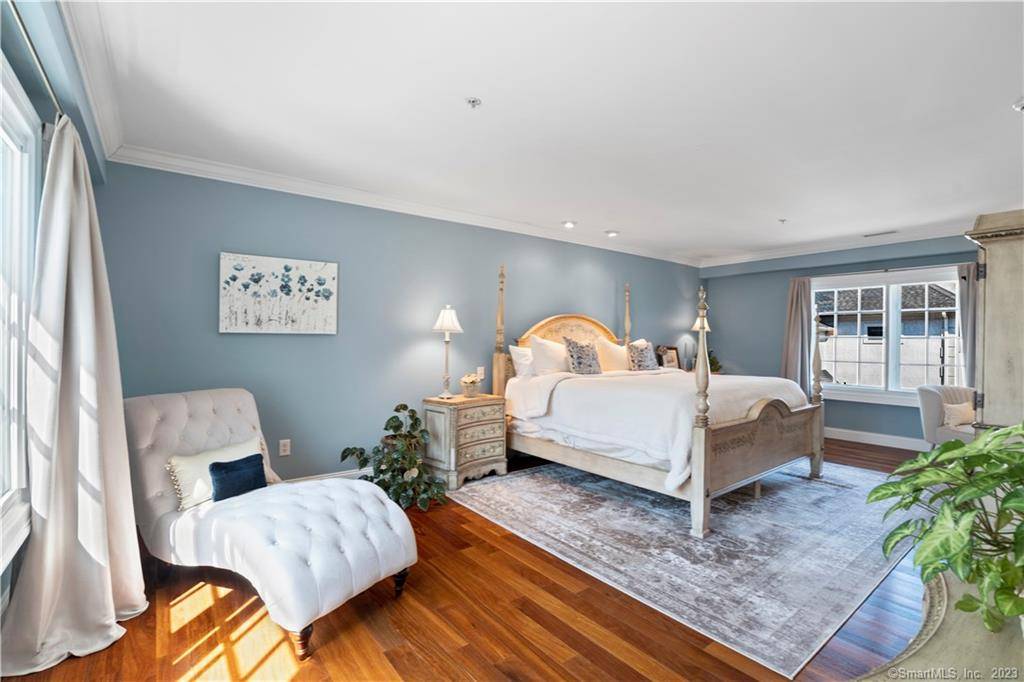 Primary-Bedroom